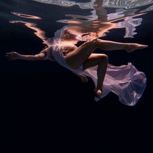 Underwater Maternity Photo