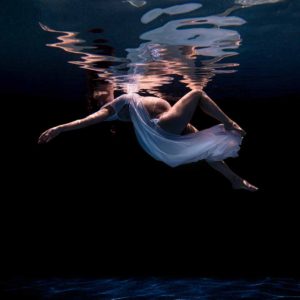 Underwater Maternity Shoot