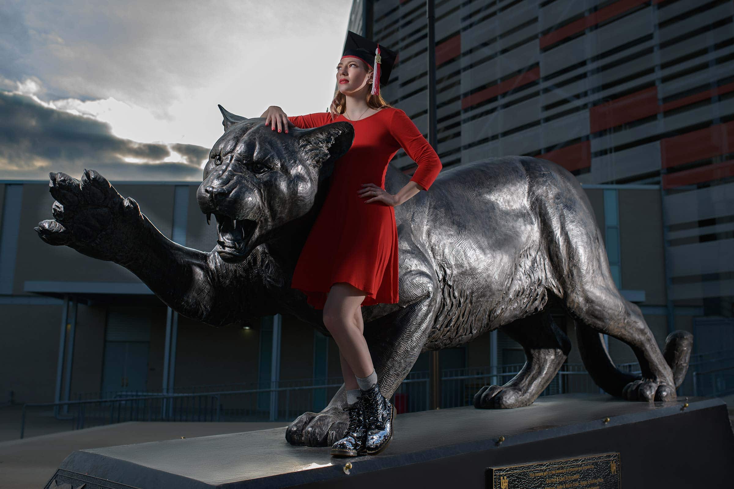 university of houston graduation portrait idea